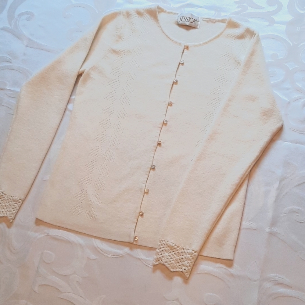 Subtle glitter cardigan